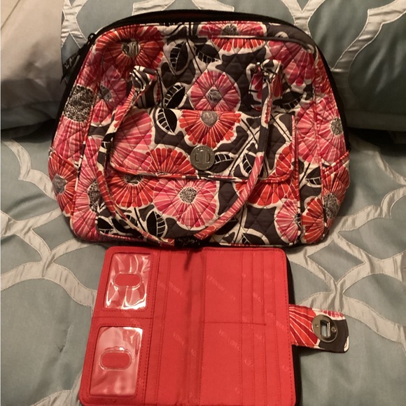 Vera Bradley turn lock satchel handbag with matching wallet retired style in EUC - Picture 4 of 7